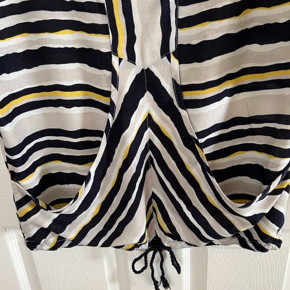 Hurley Womens V Neck Modern Boho Blouse Loose Front Pockets Drawstring Waist (S) - Picture 7 of 11